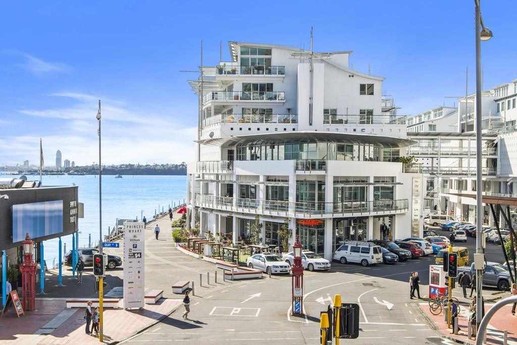 Waterfront Two Bedroom Apartment; Great Location! Auckland Oda fotoğraf